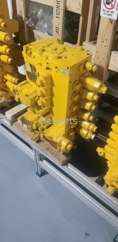 Soupape de commande de canalisation de l'excavatrice PC200-8 PC210-8 PC240-8 de Belparts pour KOMATSU