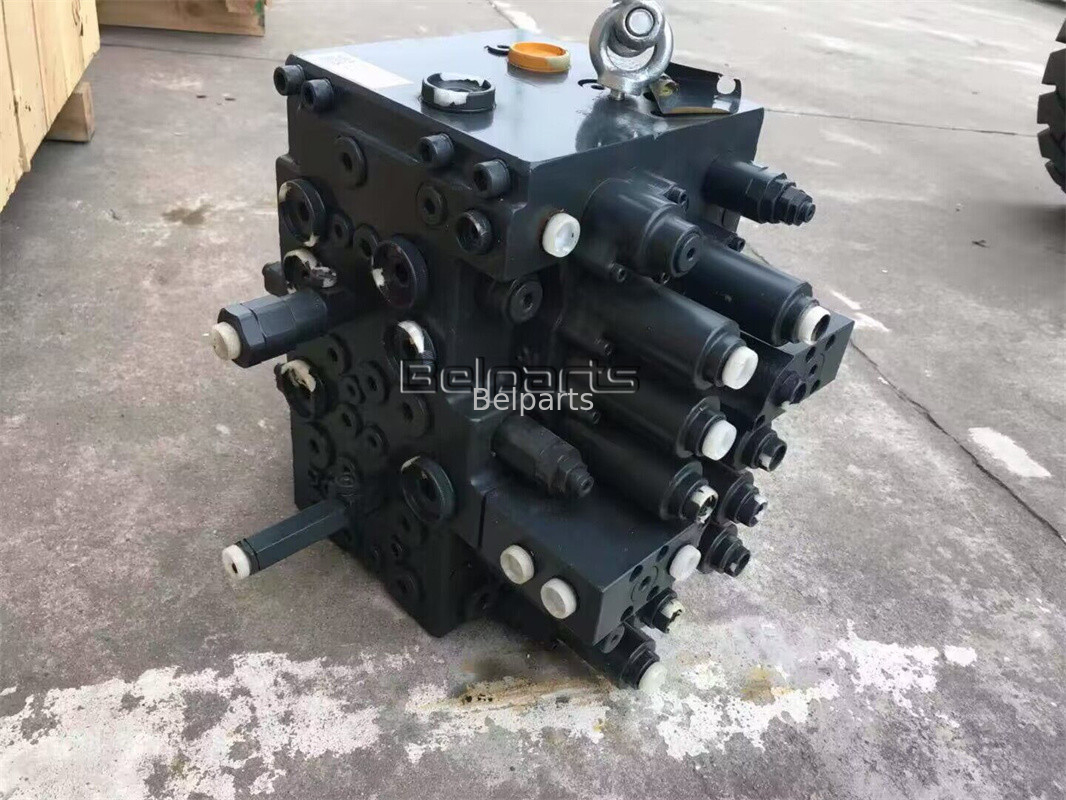 Soupape de commande de Hydraulic Main Valve R170W-7 d'excavatrice de Belparts pour Hyundai 31N5-15110