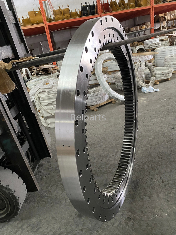 Hitachi ZX450-3 9247287 roulement à chenille anneau à chenille pour pièces de rechange de pelleteuse