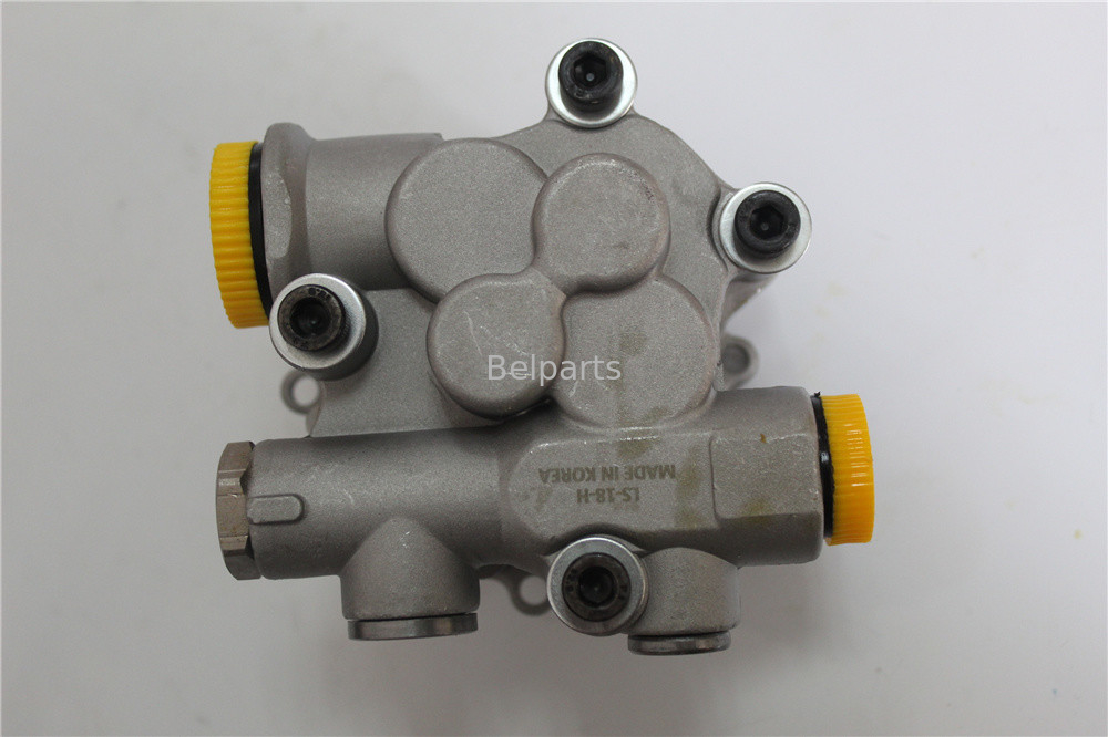 Doosan K3V63 DH130 DH150 pompe à engrenages pour excavatrice 716654A 719211 pièces de l'excavatrice