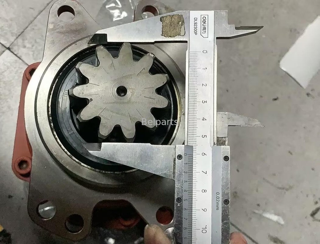 PCR-1B-05A-P-9297B Moteur d'orientation Nachi pour XCMG XE15 JCB 19C-1 CASE CX17 KOBELCO SK17SR Pièce de pelle hydraulique Dispositif de moteur rotatif hydraulique