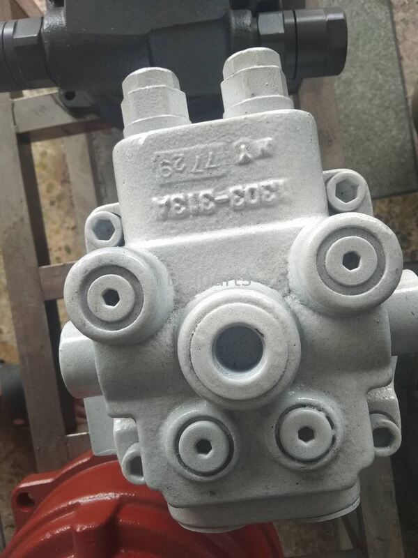 ZX75UR-3 ZX75USK-3 ZX75US-3 ZX85USB-3 ZX85US-3 ZX75UST Réducteur de moteur swing SG015 Pour la mini-pelée Hitachi 9270522 4684827 4470057 4429255 4469027