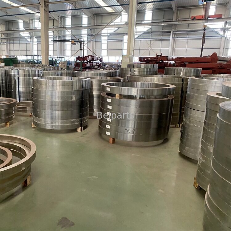 EX300-3 Rameau à chenille pour pièces détachées de pelleteuses Hitachi 9112188 Cercle de chenille à chenille