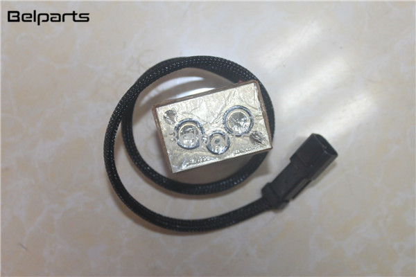Vanne électromagnétique de Valve 702-21-57400 de pilote de contrôle de pompe de Spare Part Hydraulic d'excavatrice de Belparts pour PC200-8 PC220-8 PC300-8