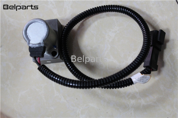 Vanne électromagnétique de Valve 702-21-57400 de pilote de contrôle de pompe de Spare Part Hydraulic d'excavatrice de Belparts pour PC200-8 PC220-8 PC300-8