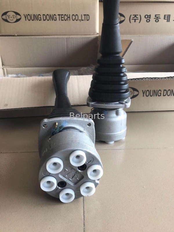 Assy de poignée de Valve Genuine Joystick de pilote de tringle de commande de Construction Spare Parts d'excavatrice de Belparts SK07N2